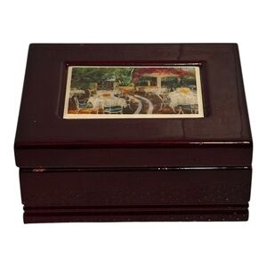 Beverly Hills Hotel Polo Lounge Lacquer  Trinket Jewelry Box Authentic
